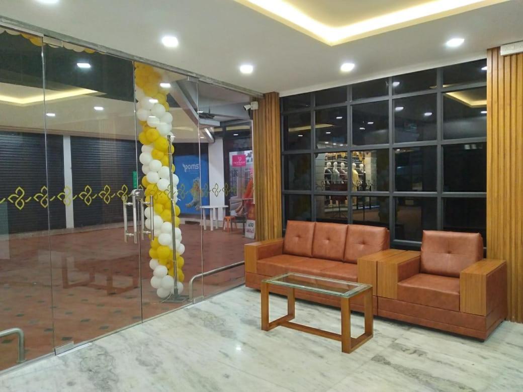 Pmr Grandays Hotel Malappuram Exterior photo